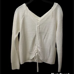 Jolie & Joy White Cropped Sweater
